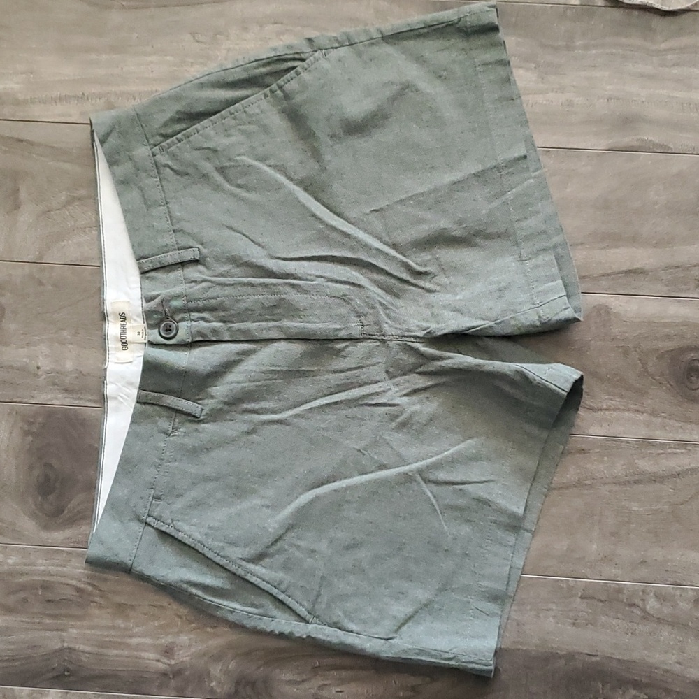 NWOT Womens Shorts sz 32